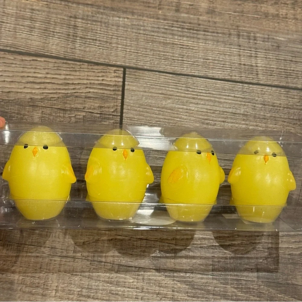 Vintage West Elm Easter Chick Candles Pack of 4 New Made in Hong Kong